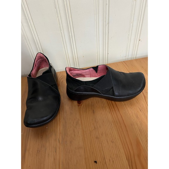 Naot Shoes - Naot Women Black Leather Slip On Comfort Shoes Size 36 US 5.5/6 Made in Israel